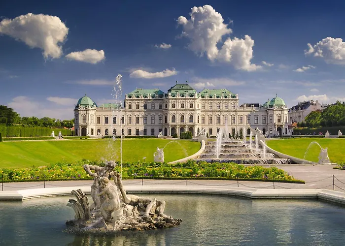 Spacious Near Schoenbrunn Castle *